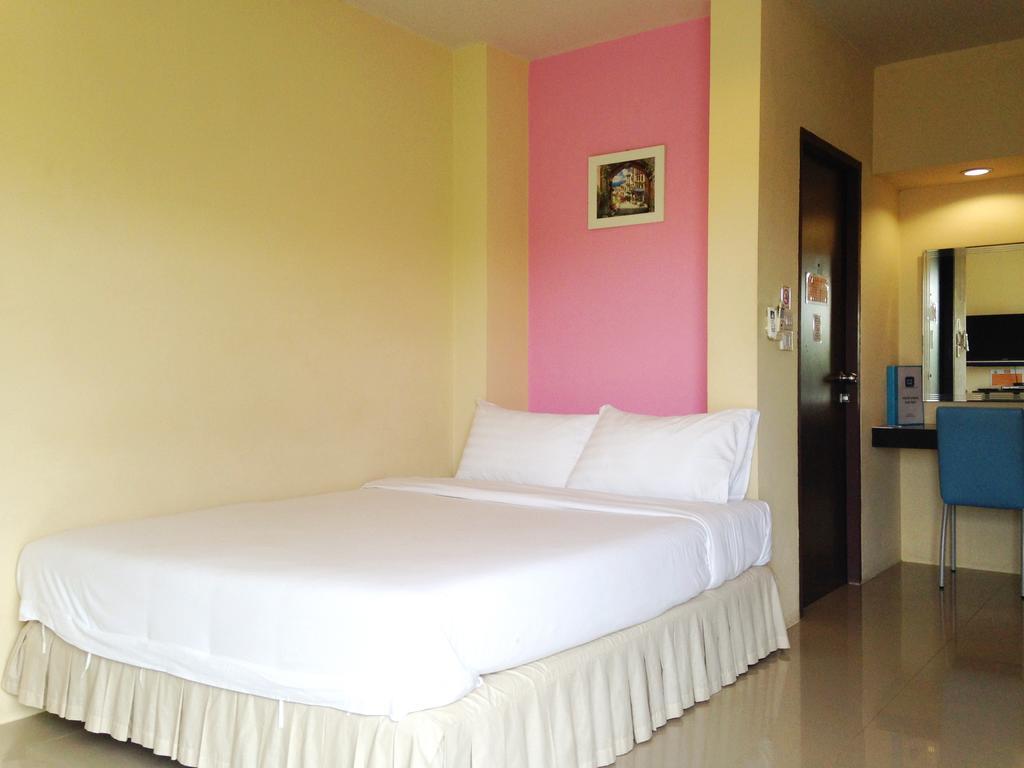 C2 Residence Lampang Zewnętrze zdjęcie