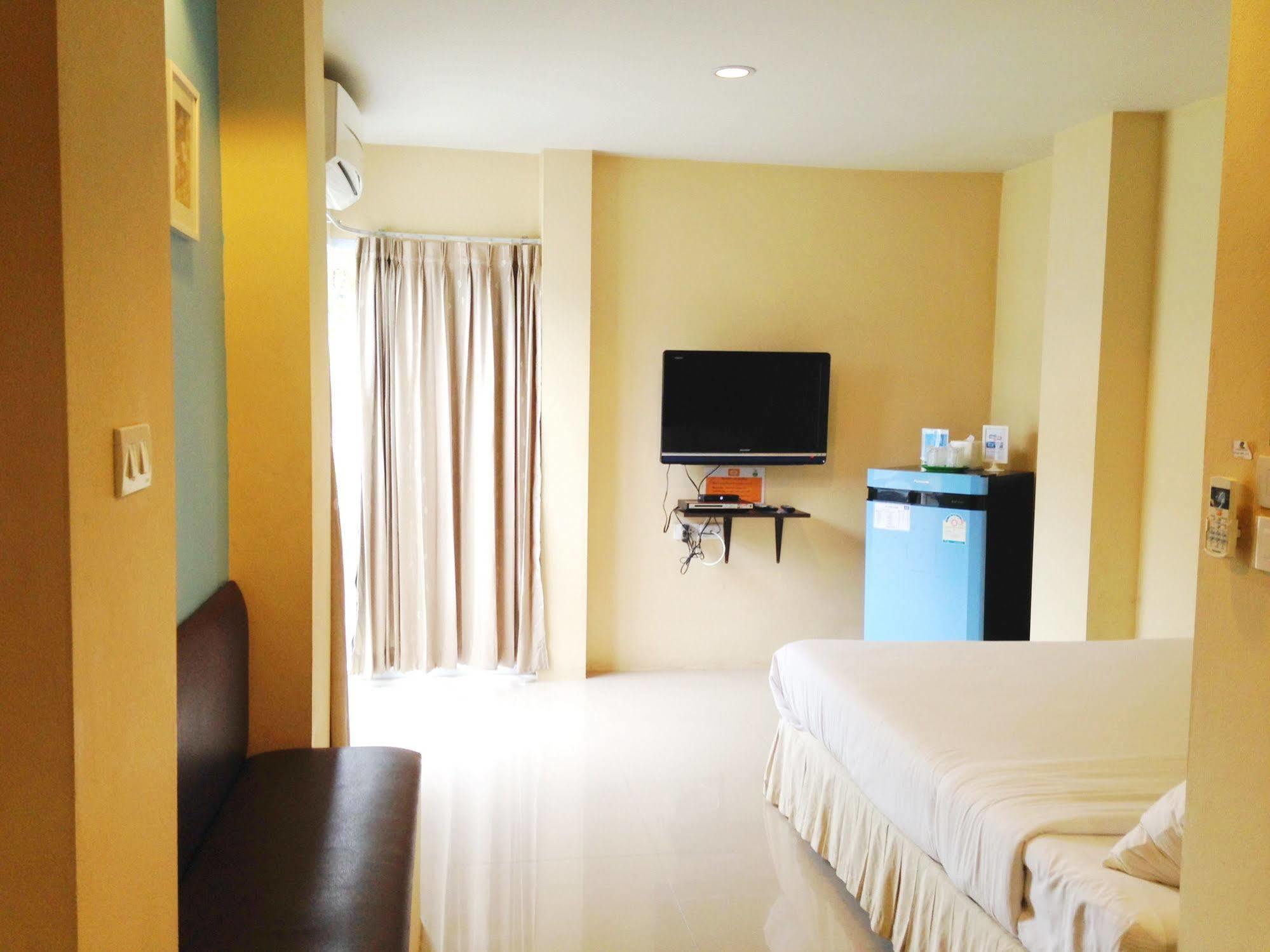 C2 Residence Lampang Zewnętrze zdjęcie